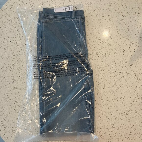 NWT Express High Waisted ‘90s Slim Hyper Stretch Jeans Size 6 Regular - Picture 10 of 10